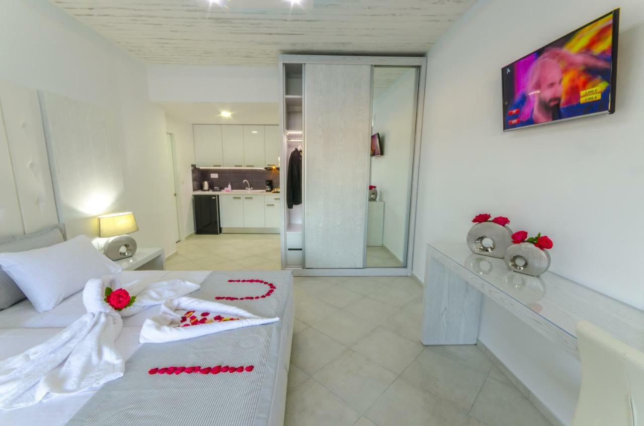 Ftelia Luxury Studio "Quattro" Megáli Ámosz Kültér fotó